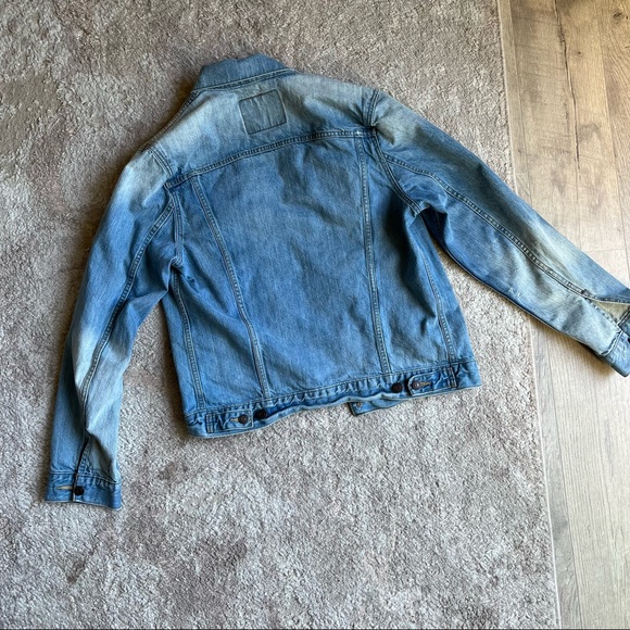 Levi’s Distressed Denim Jacket Jean Jacket - Picture 4 of 11